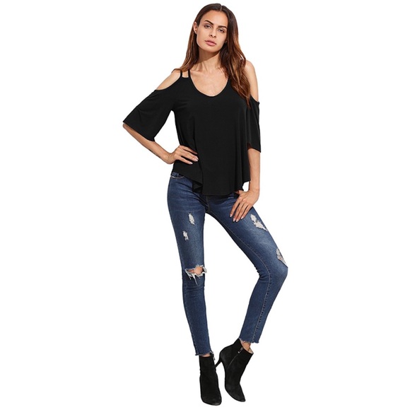 Strappy Cold Shoulder 3/4 Sleeve Drapey Blouse - Picture 3 of 6